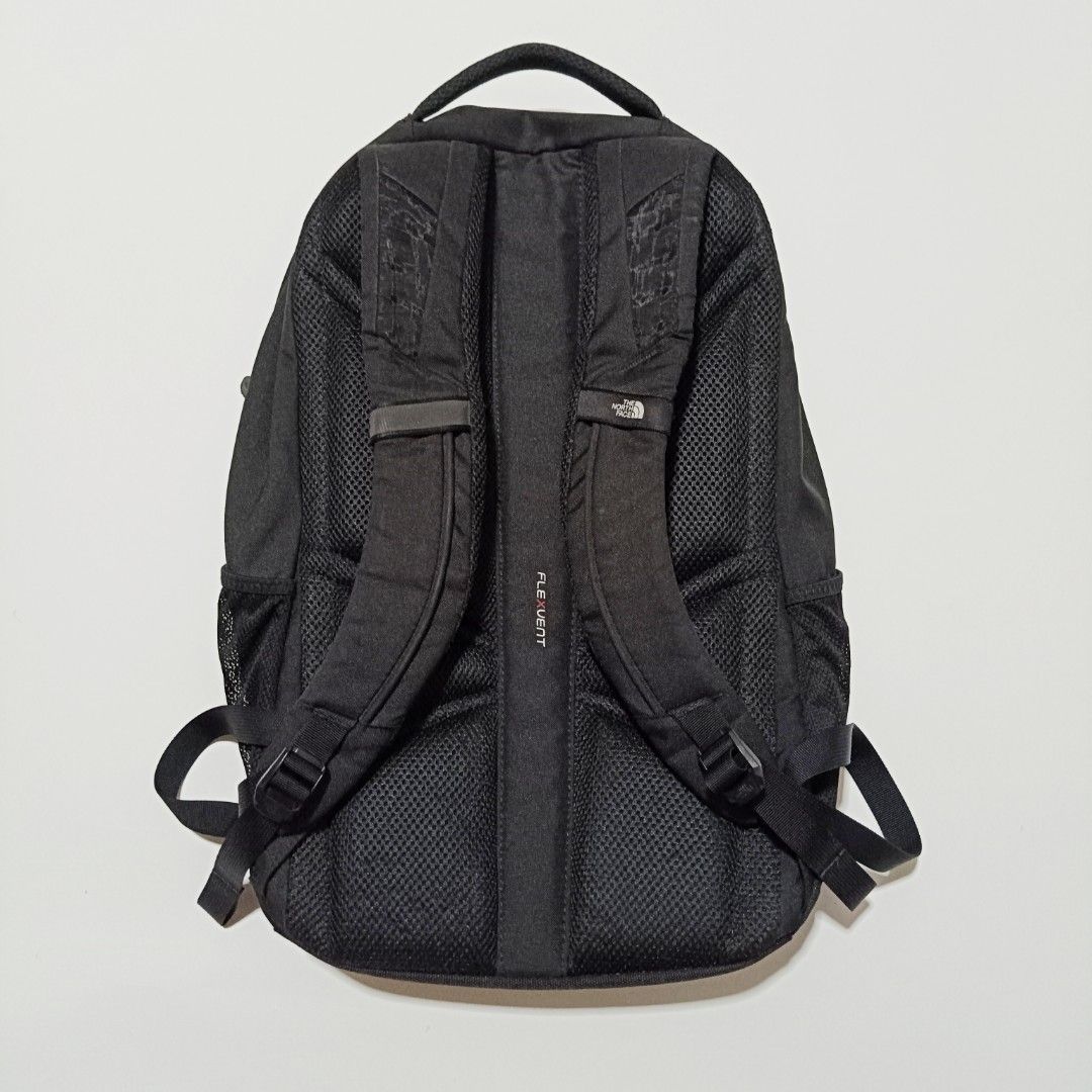 The North Face vault 28L