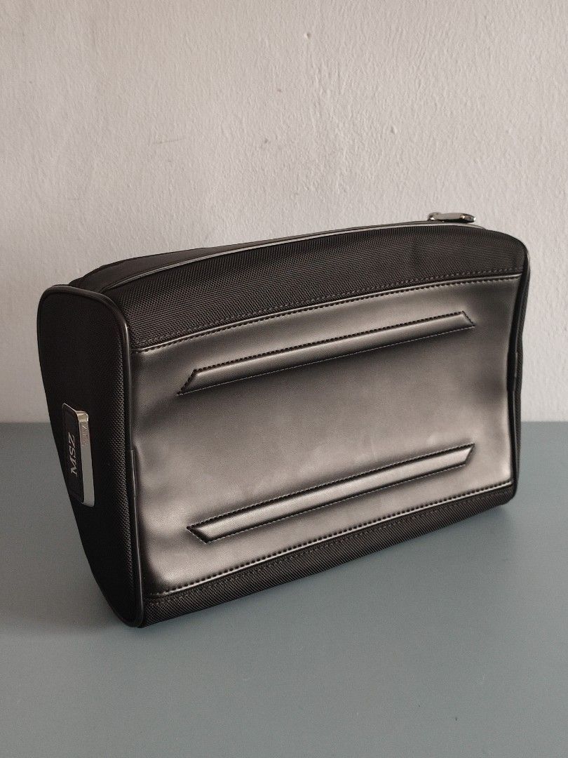 Tumi richards travel top kit