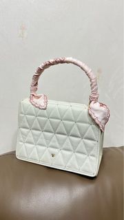 （分類：）位於 。 由 ccccccccc. 提交（商品編號 1289142129，圖片 1）。簡介： 。