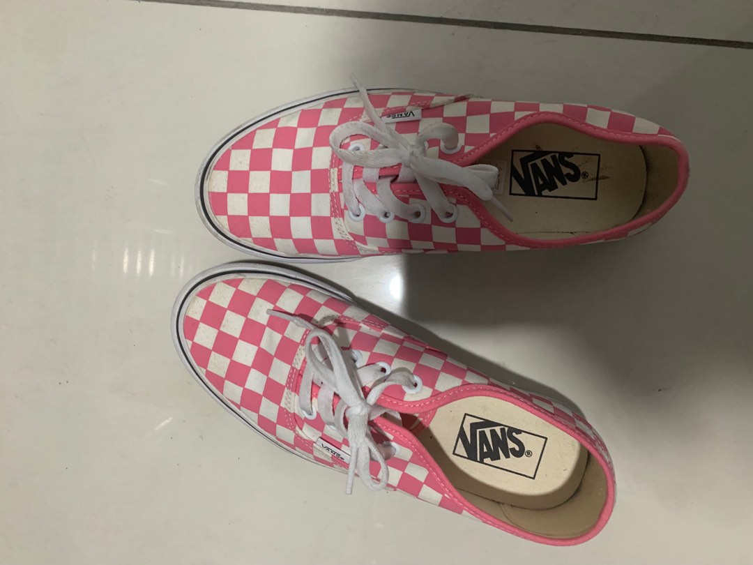 Pink checkered vans on sale laces