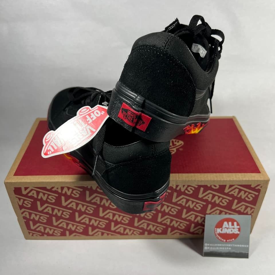 Vans Old Skool Black Flame wall (Category: Sneakers) located in Angeles City. Submitted by allkindsph (Listing ID 1289144220, Image 3). Description: ans Old Skool 🔥🔥🔥 Black Flame wall FREE SUPREME STICKER Size 8 / 9 / 11 US Men's Brand new Legit ₱2,850.