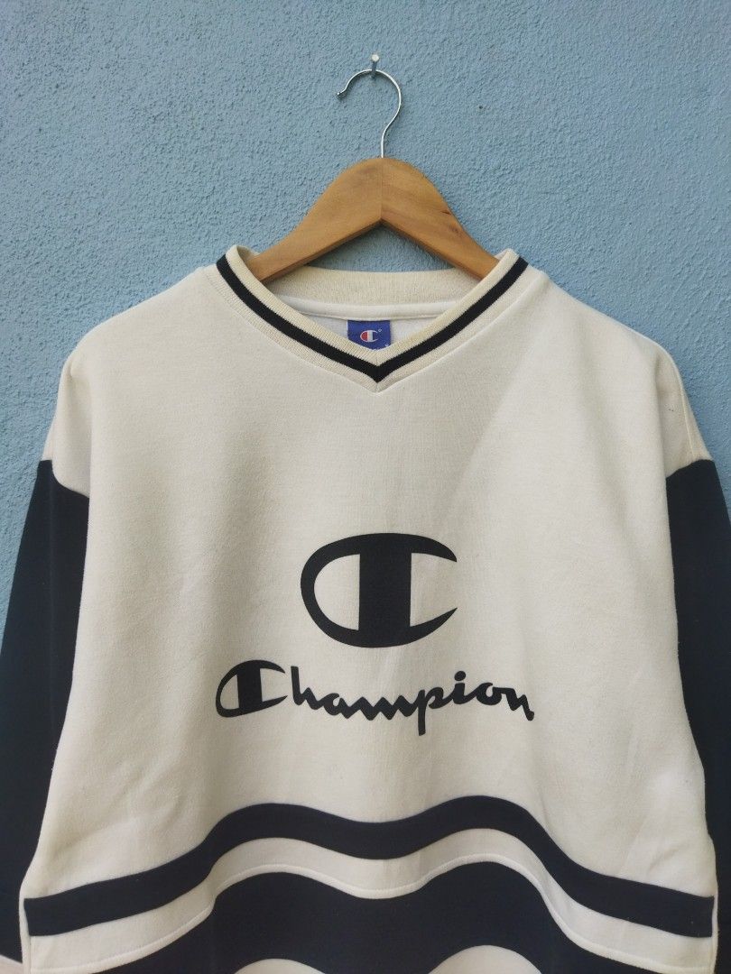 Champion v sales neck sweatshirt