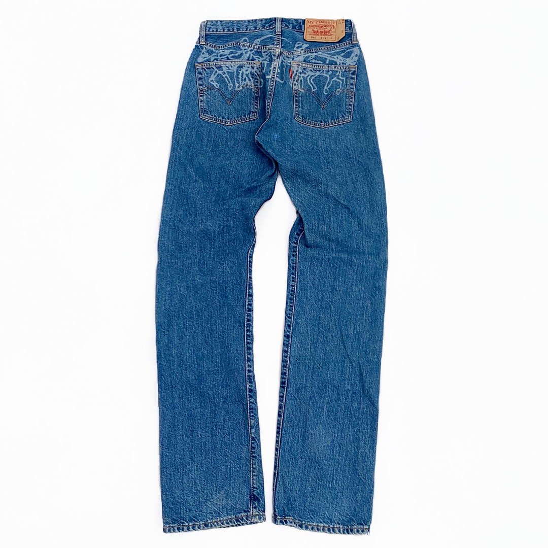 Levis w29 top