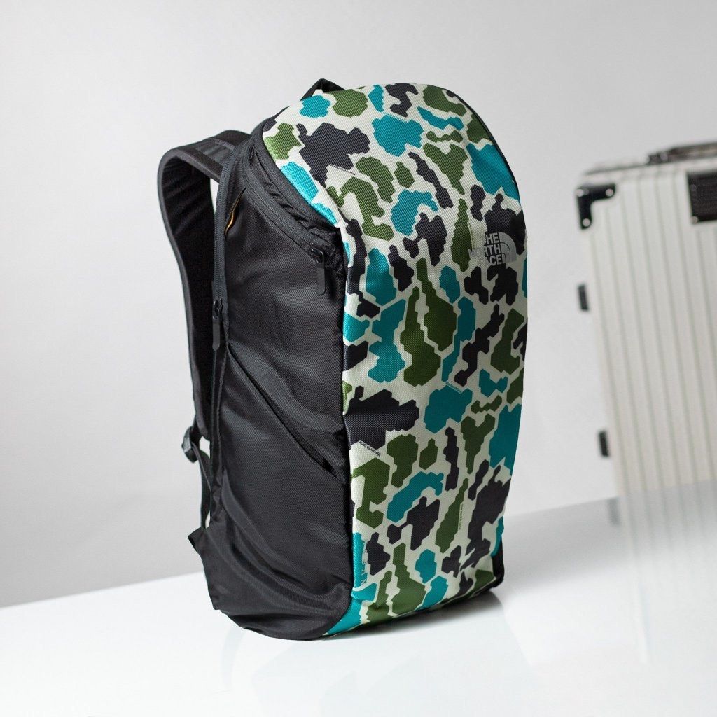 The north face hot sale 17 inch laptop backpack