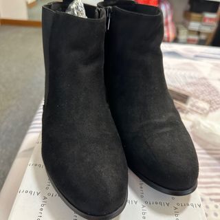 Alberto Black Suede Ankle Boots