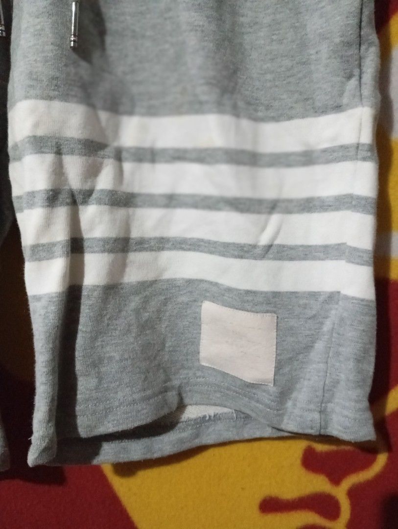 Authentic Thom Browne Shorts (Category: Luxury Apparel) located in Iligan City. Submitted by ileganteph (Listing ID 1289416862, Image 2). Description: Excellent Condition Size M-L.