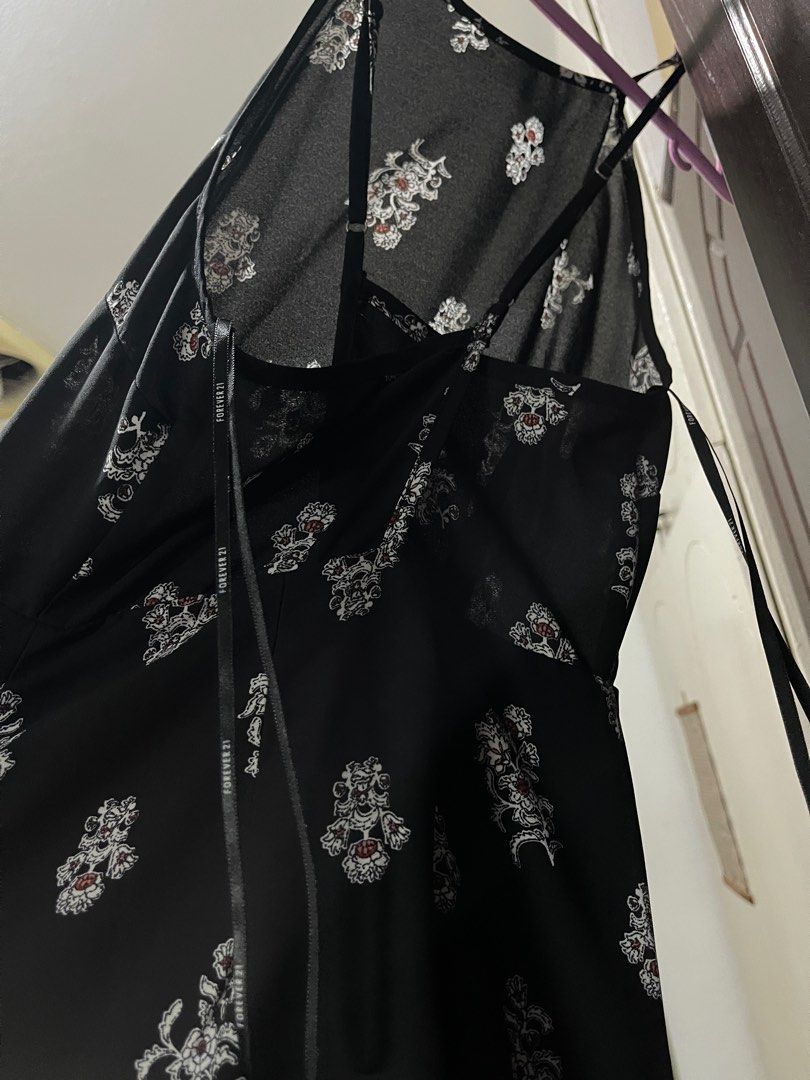 Forever21 Backless Long dress with slit (Category: Dresses) located in Binan City. Submitted by chipmunkedcheeks (Listing ID 1289319345, Image 2). Description: Used only twice as a beach dress ☺️ Last price posted, please do not lowball anymore. ALL SALES ARE FINAL. NO CANCELLATIONS, RETURNS, REFUNDS, OR EXCHANGES WILL BE ENTERTAINED..
