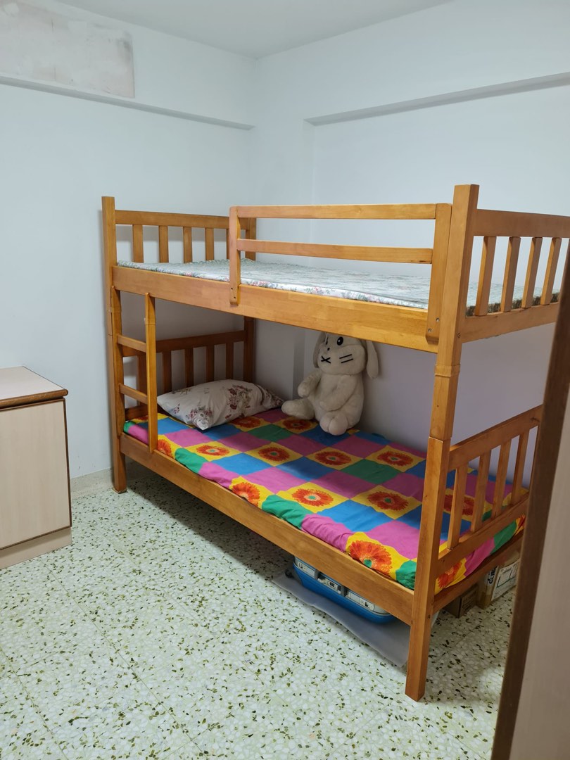 (Category: ) located in . Submitted by eastwards (Listing ID 1285327847, Image 1). Description: .