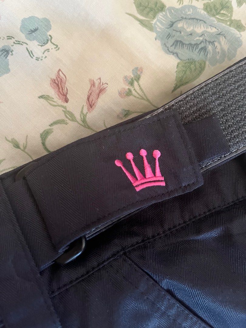 Big size Women’s Pants (Category: Other Bottoms) located in San Pedro. Submitted by cayerms (Listing ID 1289273309, Image 2). Description: Brand : sirop Waist - 29 - 38 adjustable Length - 37 4 pockets No flaw .