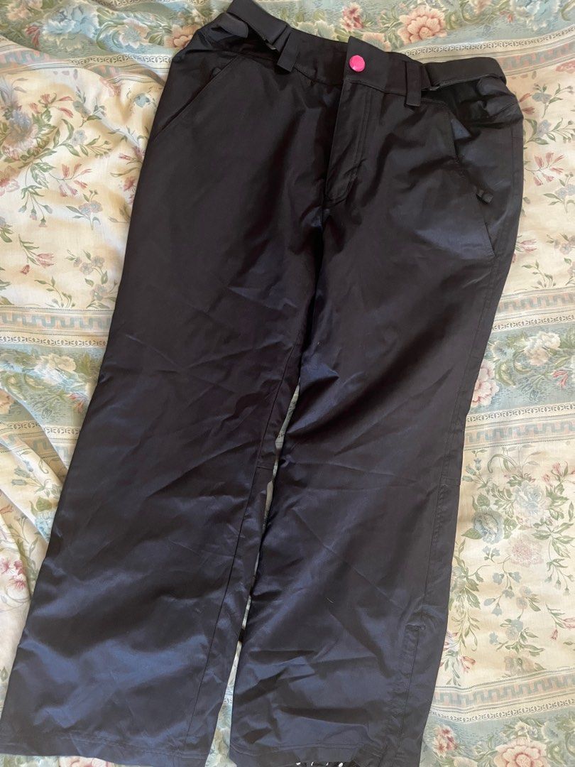 Big size Women’s Pants (Category: Other Bottoms) located in San Pedro. Submitted by cayerms (Listing ID 1289273309, Image 1). Description: Brand : sirop Waist - 29 - 38 adjustable Length - 37 4 pockets No flaw .