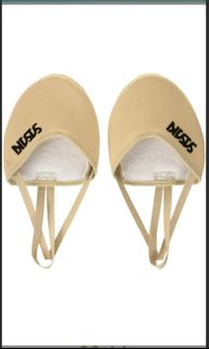 (Category: ) located in . Submitted by vipcloset (Listing ID 1289416302, Image 1). Description: .