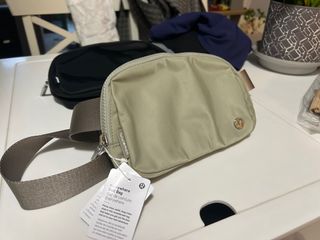 Affordable lululemon everywhere belt bag For Sale