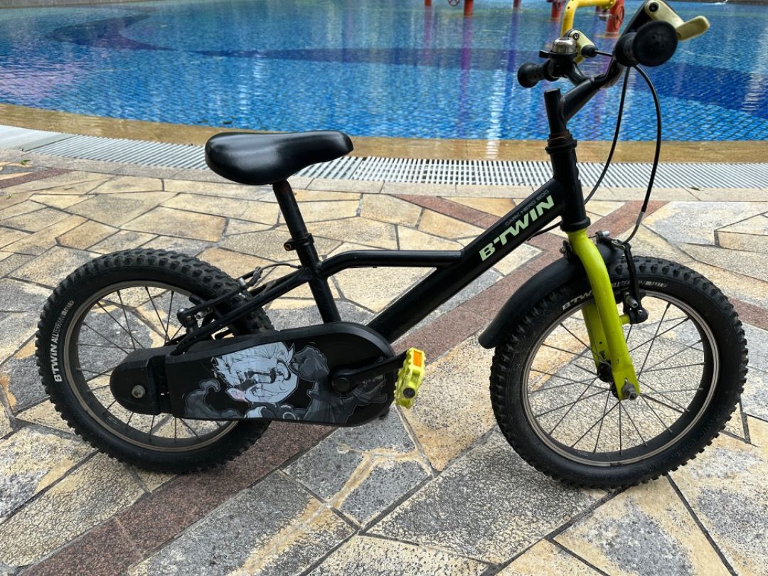 Boys Kids Bike Decathlon Btwin 16 inch Dark Hero 500 4 6 years