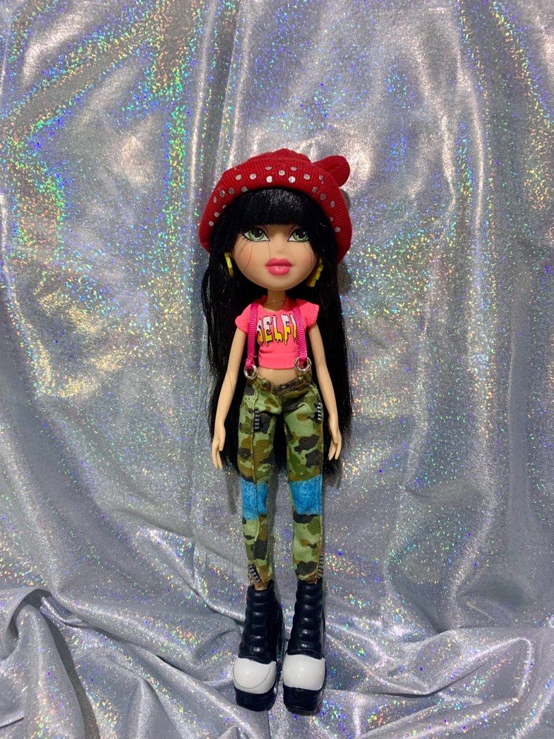 Bratz selfie hot sale snaps jade