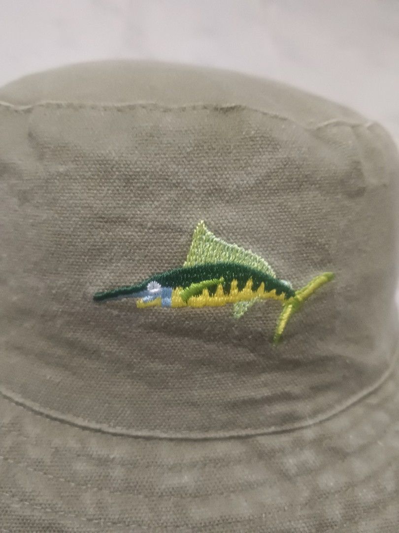 Bucket hat on sale with fish