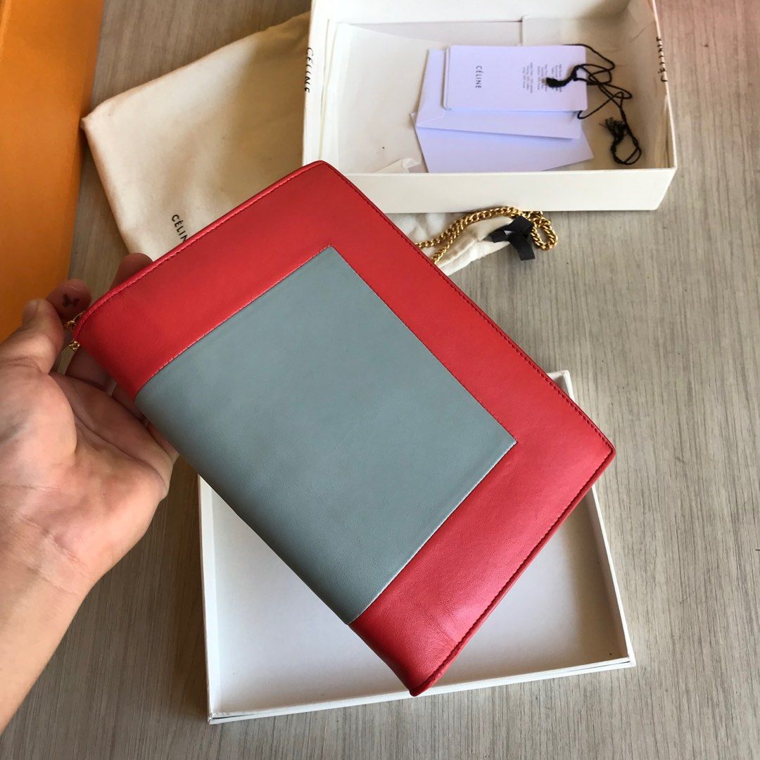 Celine Frame Chain Wallet clutch shoulder Women s Fashion Bags Wallets Cross body Bags on Carousell
