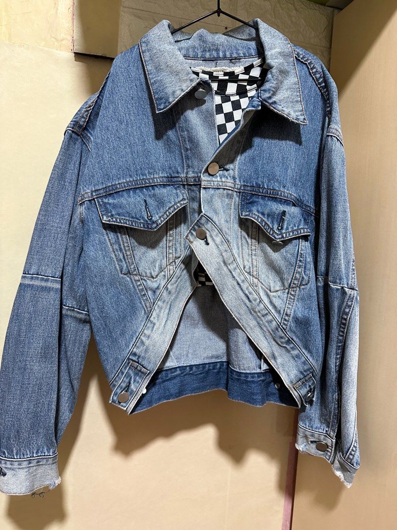 CROP DENIM JACKET (Category: Coats, Jackets and Outerwear) located in Quezon City. Submitted by shaizerp (Listing ID 1289353599, Image 1). Description: - inner top not included (checkered) - sdd/lalamove.
