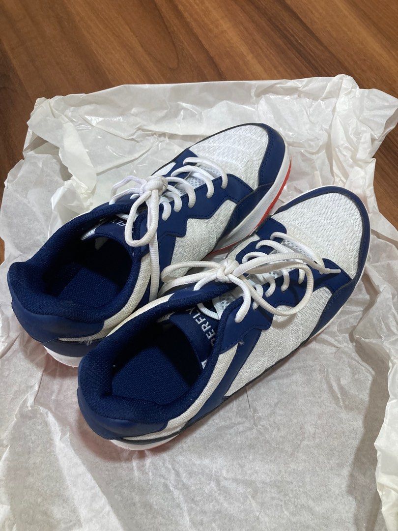 decathlon badminton shoes