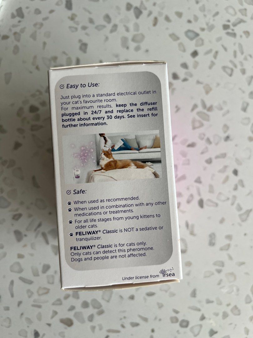 Delay diffuser & refill 48 mL (Category: Homes & Other Pet Accessories) located in Singapore. Submitted by the.b.shoppe (Listing ID 1289316895, Image 3). Description: Selling away an extra brand new Feliway diffurser & refill, UP $55+!.