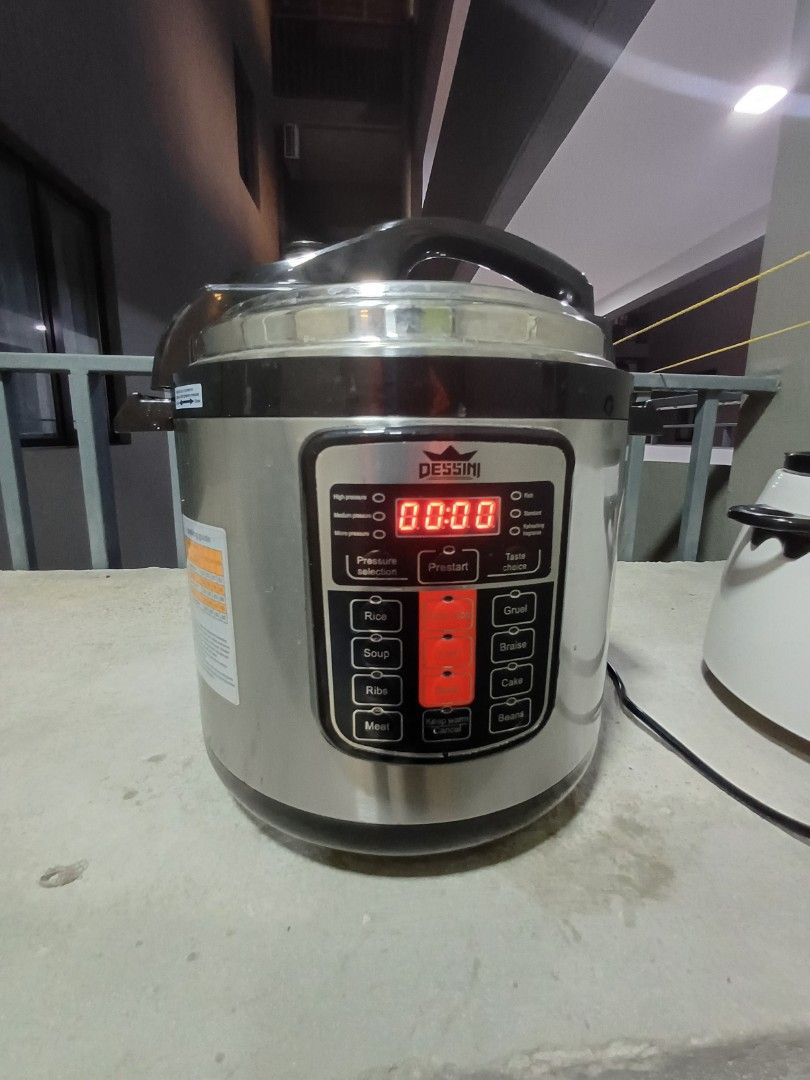 Dessini Italy Pressure Cooker 6.0 L TV Home Appliances Kitchen