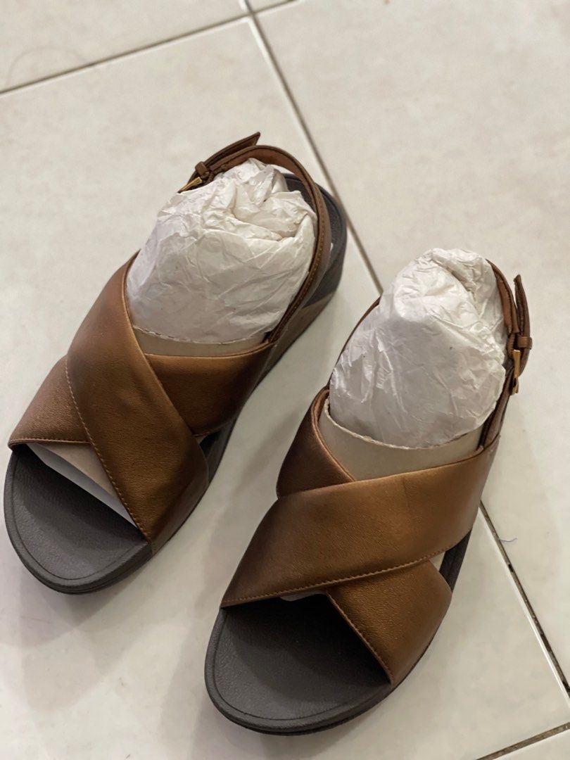 Lulu crocs online