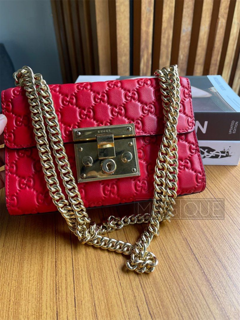 Gucci signature 2025 shoulder bag