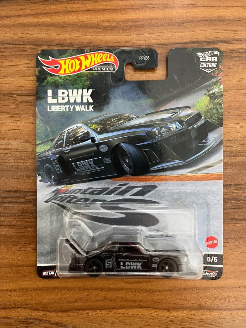 ホットウィール マウンテンドリフターズ LBWK ニッサン
