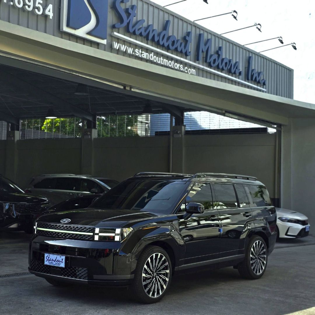 Hyundai Santa Fe Calligraphy Auto (Category: New Cars) located in Quezon City. Submitted by standout1595 (Listing ID 1289331733, Image 2). Description: 2024 Hyundai Santa Fe 2.5T 2.5L Turbocharged Gasoline Engine 277-HP with dual-clutch 8-Speed Automatic Transmission 12.3-inch Infotainment and 12.3-inch Digital Gauge Cluster Bose Speakers Napa Leather Seats Dual Wireless Charging & UV Sterilization Compartment 21" Alloy Wheel Adaptive Cruise Cont