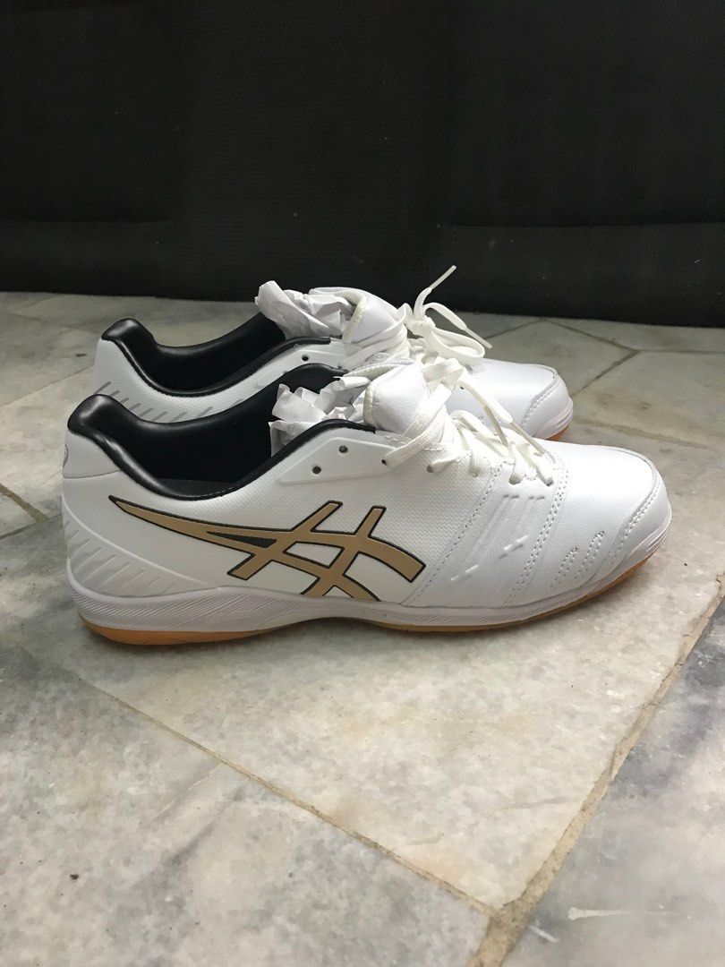 Kasut futsal Asics Men s Fashion Footwear Sneakers on Carousell