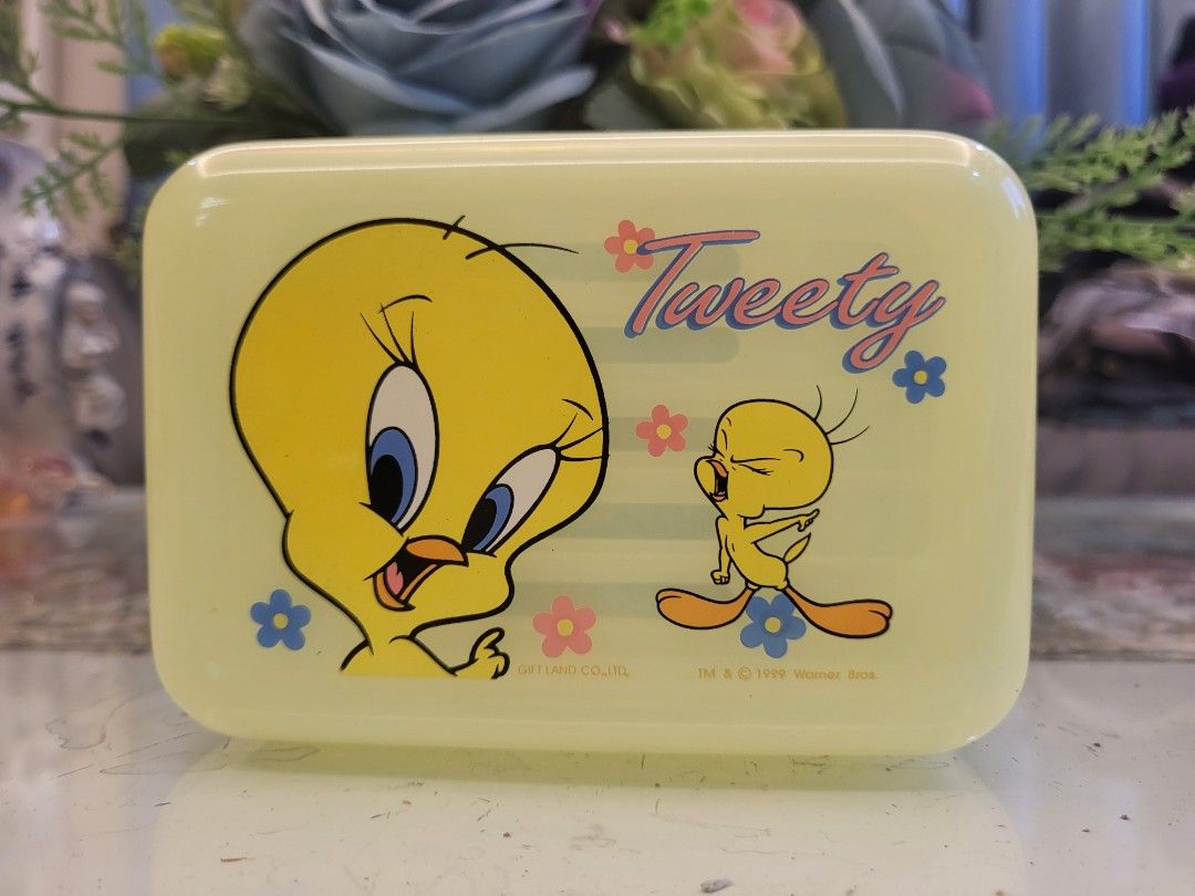 Looney Tunes Tweety Soap Dish (Category: Bath) located in San Fernando. Submitted by jpmarketplace2023 (Listing ID 1289364623, Image 1). Description: 💚 All items are authentic from Japan. 💛 MOP: GCash (❌️ GCash Protect) 🩵 MOD: LBC only (❌️ S. Checkout, COD, COP) 💙 Meet-up: Vista Mall, San Fernando, Pampanga 💜 All items are on-hand. 🧡 First to pay gets the item first. ❤️ Breakable items are packed with care and caution. Seller will not be he