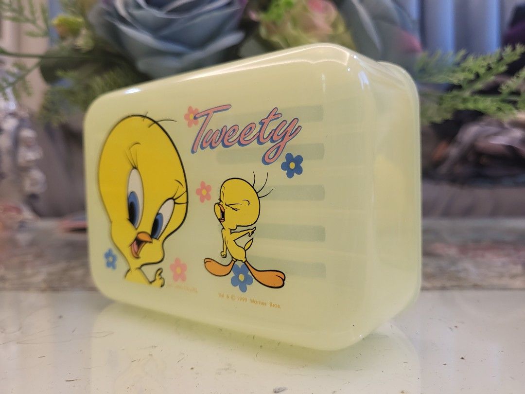 Looney Tunes Tweety Soap Dish (Category: Bath) located in San Fernando. Submitted by jpmarketplace2023 (Listing ID 1289364623, Image 3). Description: 💚 All items are authentic from Japan. 💛 MOP: GCash (❌️ GCash Protect) 🩵 MOD: LBC only (❌️ S. Checkout, COD, COP) 💙 Meet-up: Vista Mall, San Fernando, Pampanga 💜 All items are on-hand. 🧡 First to pay gets the item first. ❤️ Breakable items are packed with care and caution. Seller will not be he