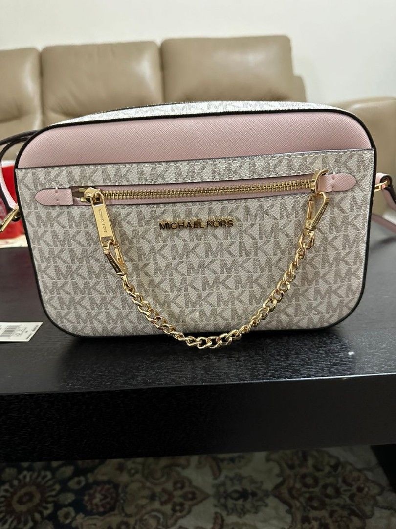 MICHAEL KORS Luxury Bags Wallets on Carousell