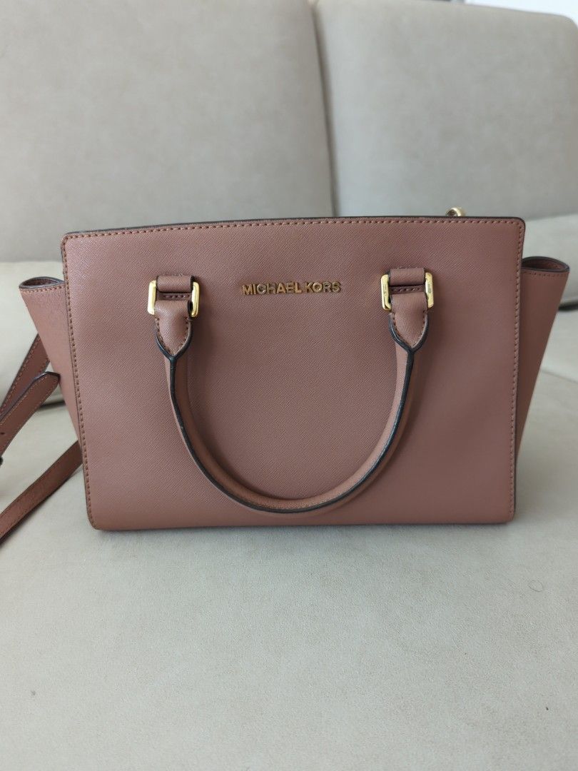 Michael kors nude bag deals