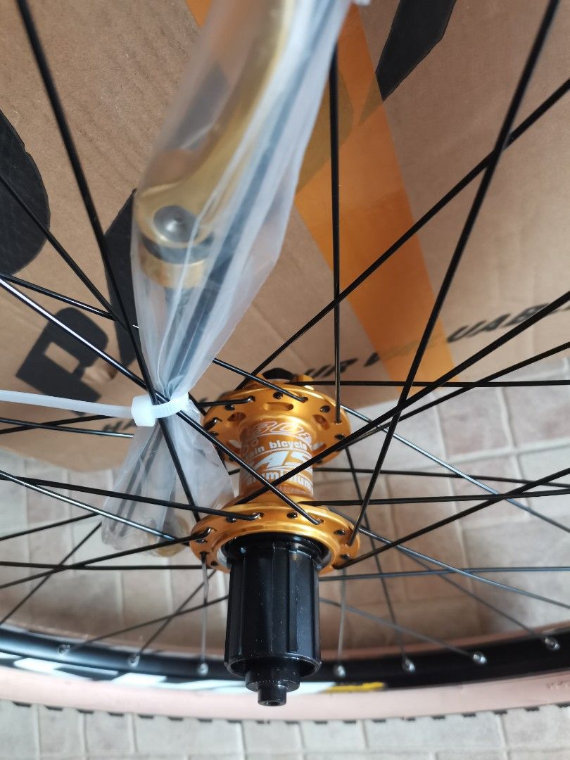 Loud mountain new arrivals bike hubs