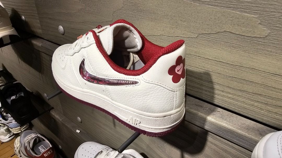 Nike air force 1 valentine's day 2004 sales
