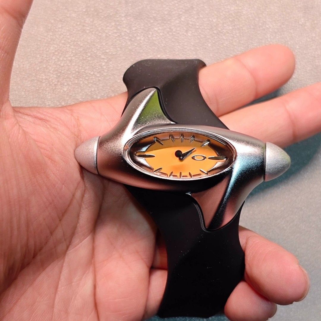Oakley torpedo watch online