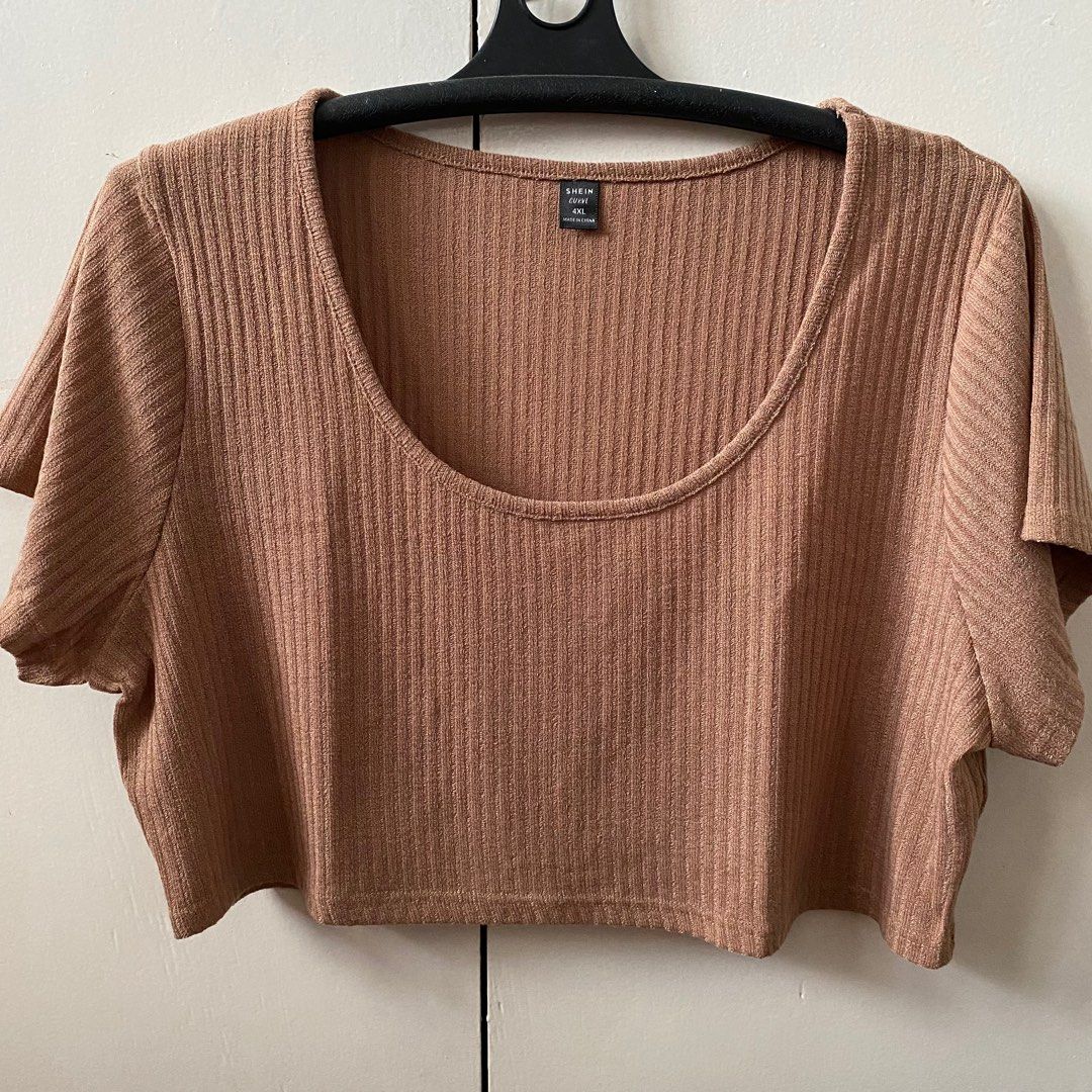 Plus size crop top, Women's Fashion, Tops, Blouses on Carousell