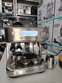 Premium stirling espresso machine with built in grinder