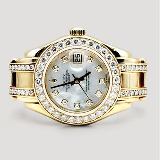 (Category: ) located in . Submitted by pengkweewatches (Listing ID 1263612016, Image 1). Description: .