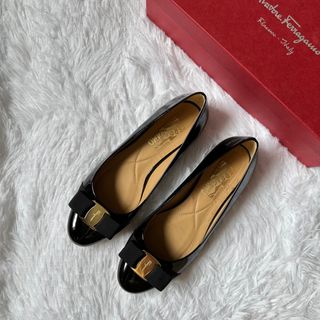 Ferragamo flats shop sale