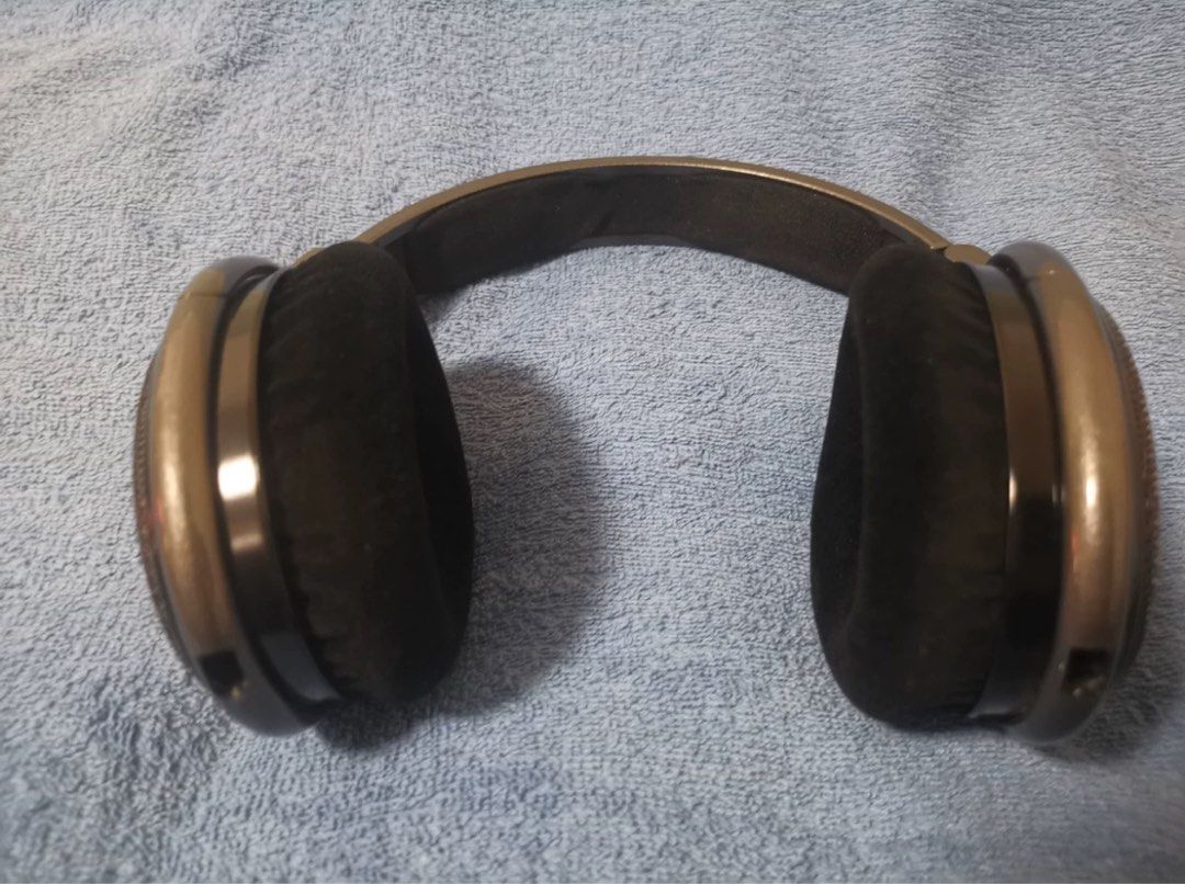 Sennheiser HD650 Audio Headphones Headsets on Carousell