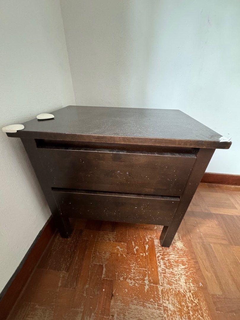 Side Table (Category: Tables & Sets) located in Singapore. Submitted by skaesthetic (Listing ID 1289313570, Image 2). Description: .