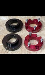 Spacer for SUV lifting