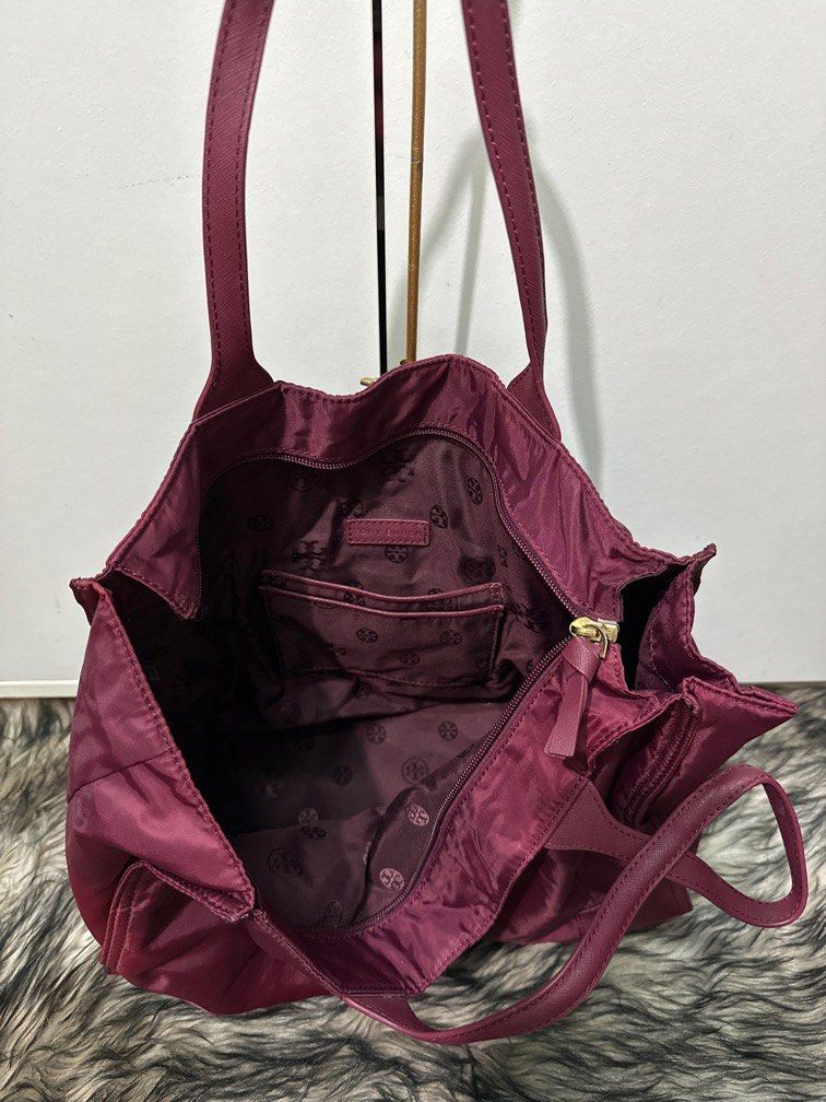 Tory Burch Nylon Packable Tote Bag, 名牌, 手袋及銀包- Carousell