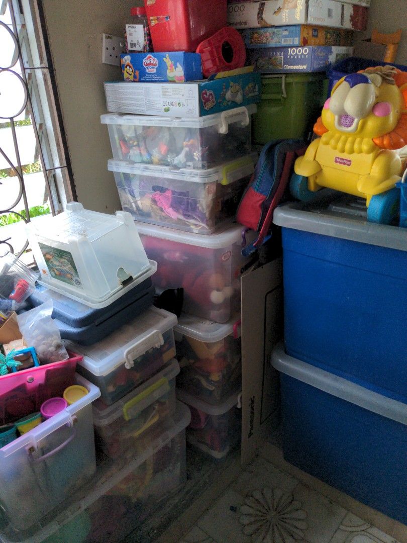 Toys sold cheap in bulk
