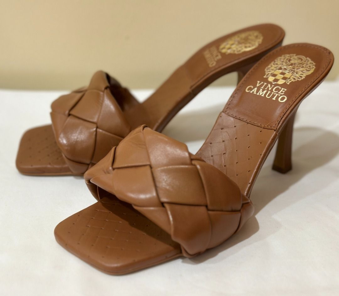 Vince camuto sandals sale discount