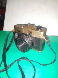 Vintage 35mm camera/Hess's/Working cond./1990s era/Nice collectible!