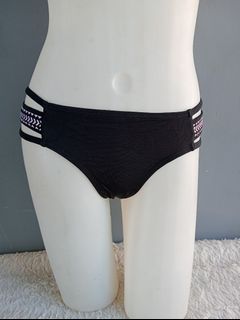 XS VICTORIA'S SECRET black swimwear bottom