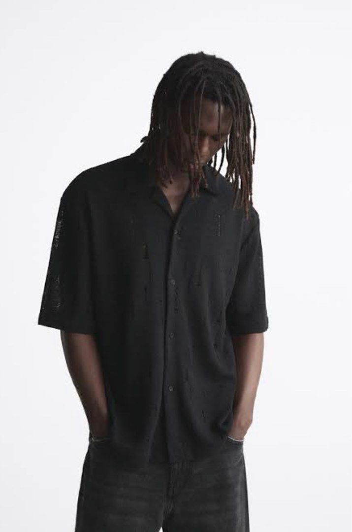 Zara Distressed Textured Shirt (Category: Tshirts & Polo Shirts ) located in Cordon. Submitted by bitxybitx (Listing ID 1289387889, Image 1). Description: Zara Distressed Textured Shirt Size XL Used twiced bought it for 2995 Barely used .