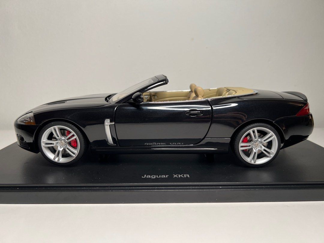 1/18 Autoart Jaguar XKR Convertible Black, Hobbies & Toys